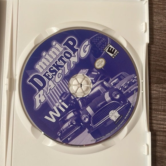 Wii - Mini Desktop Racing - Picture 3 of 3